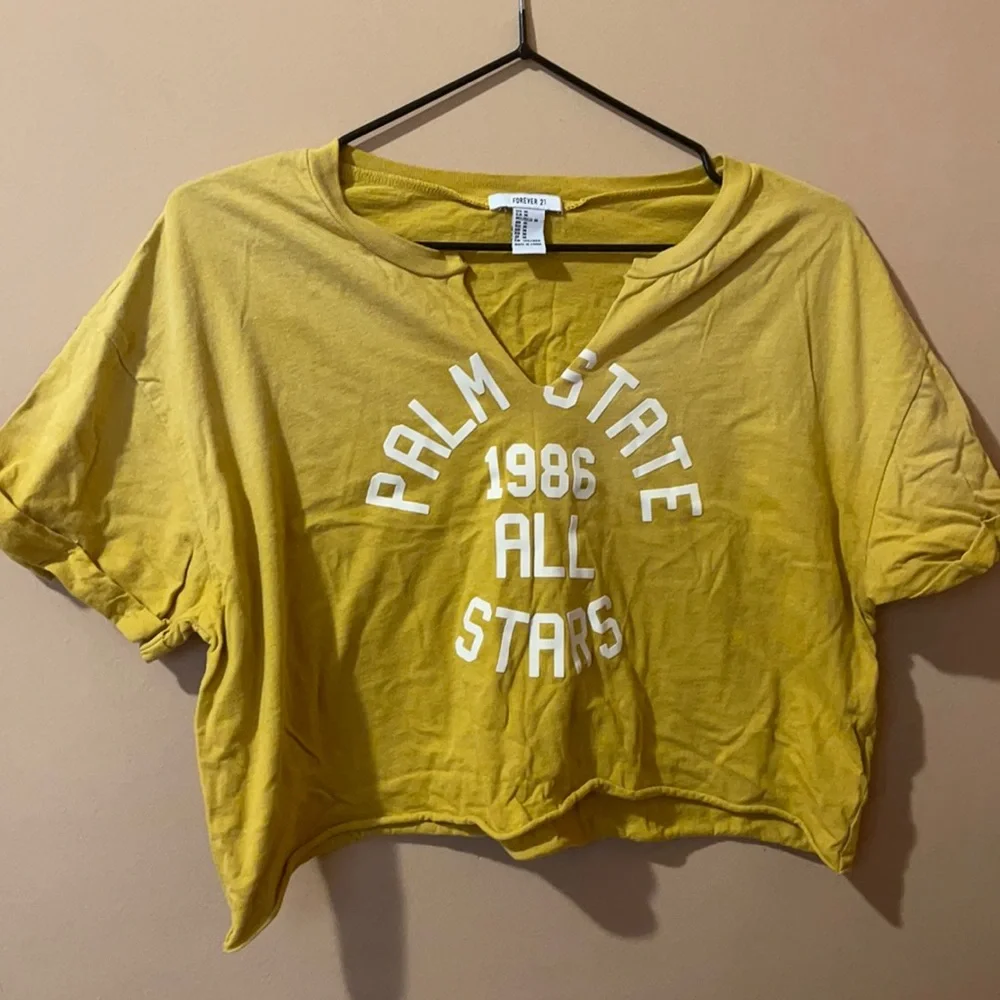 Cropped V-Cut Tee - Picture 1 of 1